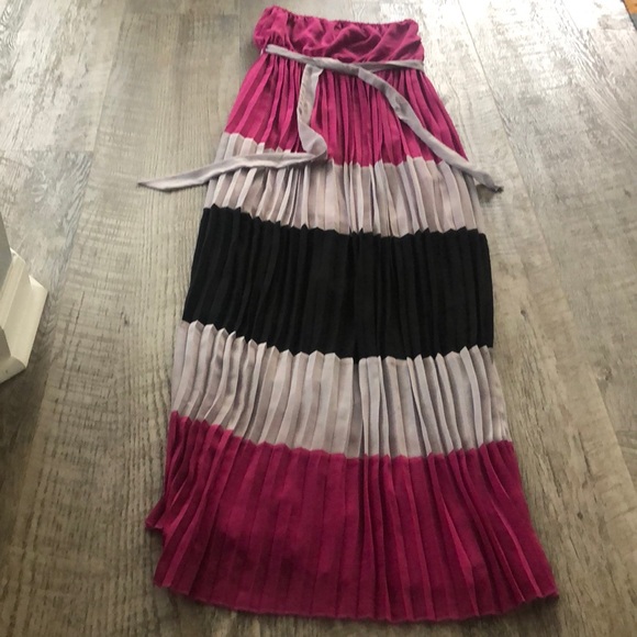 ✨NWT✨ YA LOS ANGELES Strapless Striped Maxi - Picture 4 of 6
